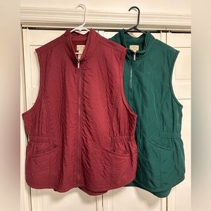Two Blue Mountain Quilted, fleece lined vests! Perfect for fall weather! Size 2X